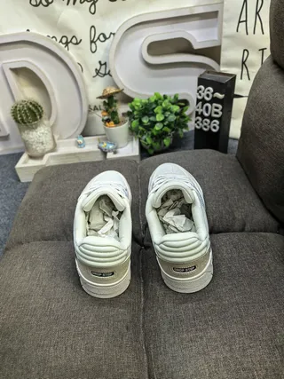 Adidas Beige Gray Low-Top Padded Collar Lifestyle Sneakers 8