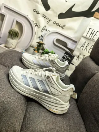 Adidas Beige Silver Off-White Mesh Upper Metallic Stripes Lifestyle Sneakers 7