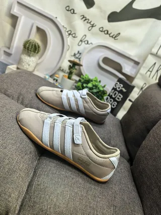 Adidas Beige White Laceless Strap Closure Three-Stripe Side Panel Lifestyle Sneakers 7
