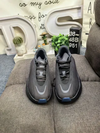 Adidas Black Engineered Mesh Upper Sculpted Monochrome Midsole Lifestyle Sneakers 20