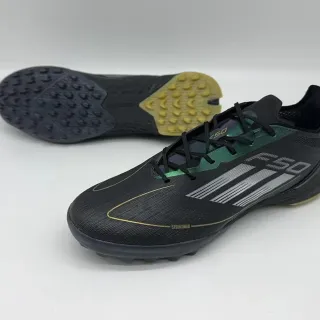 Adidas Zapatos de fútbol turf negro verde de bajo corte con cordones parte superior texturizada de material sintético