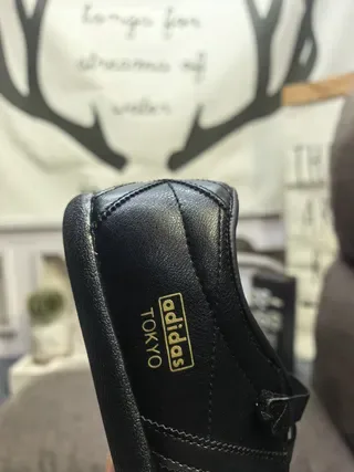 Adidas Chaussures basses en cuir noir à scratch 3