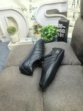 Adidas Chaussures basses en cuir noir à scratch 6