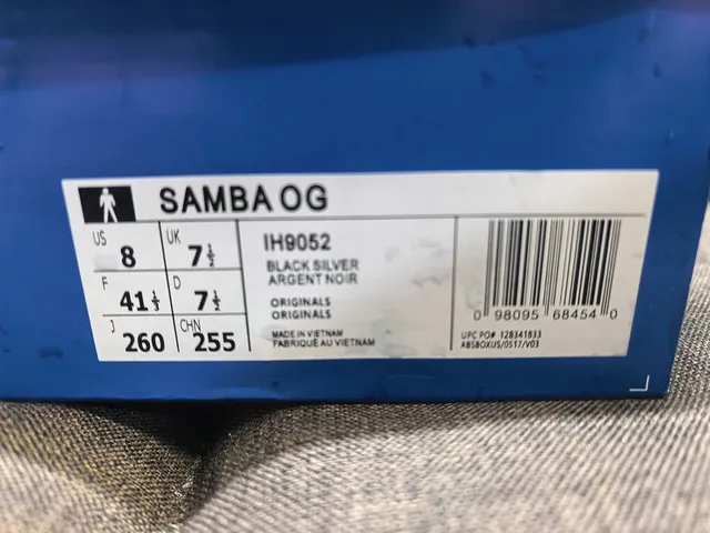 Adidas 黑色银色水晶装饰低帮休闲运动鞋 2