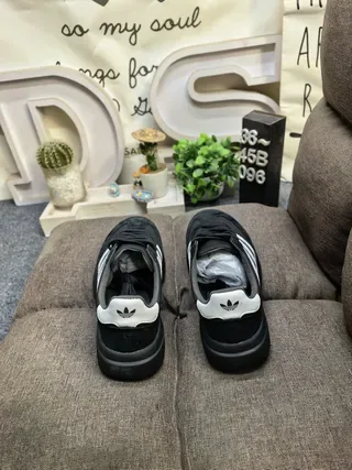 Adidas Black White Platform Sole Suede-Mesh Upper Lifestyle Sneakers 8