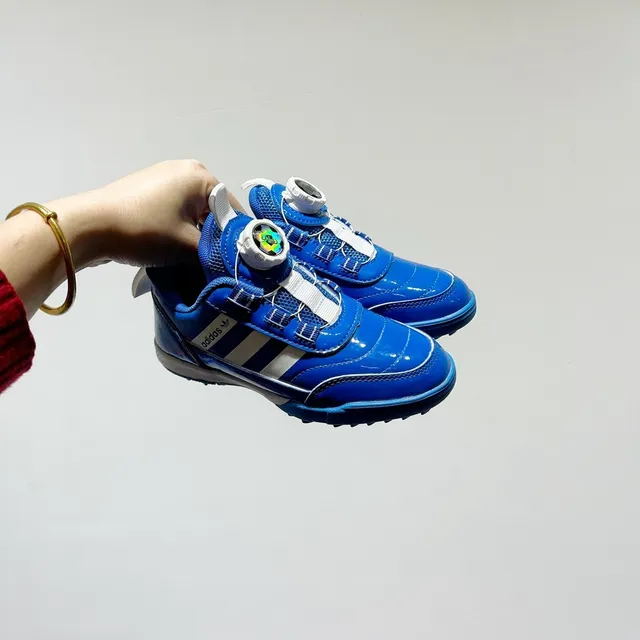 Adidas Noir Blanc Fermeture Rotational Dial Matière Synthétique Patentée Partie Supérieure Chaussures de Football Indoor 19