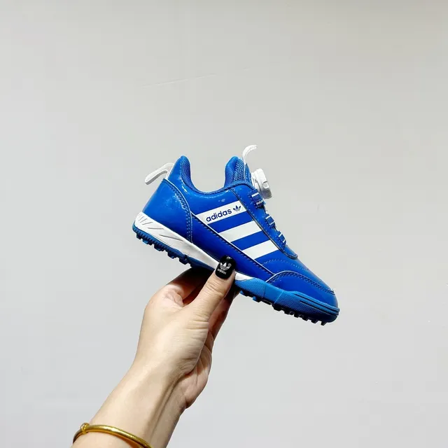 Adidas Noir Blanc Fermeture Rotational Dial Matière Synthétique Patentée Partie Supérieure Chaussures de Football Indoor 20