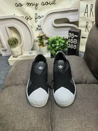 Adidas Black White Slip-On Elasticated Upper Lifestyle Sneakers 10