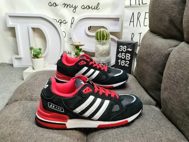 Adidas Black Yellow Retro Runner Silhouette Suede And Mesh Upper Lifestyle Sneakers 20