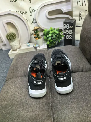 Adidas Climacool Black White Perforated Mesh Upper Three-Stripe Side Branding Lifestyle Sneakers 8