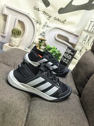 Adidas Climacool Black White Perforated Mesh Upper Three-Stripe Side Branding Lifestyle Sneakers 9