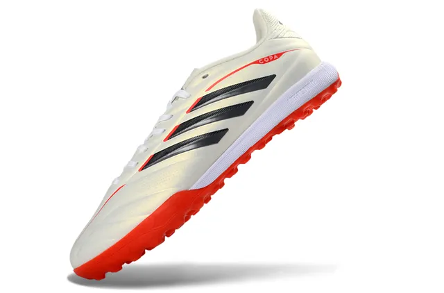 Adidas Copa Beige Red Sapatos de futebol de corte baixo com cadarço tacos de borracha moldados grama artificial 3