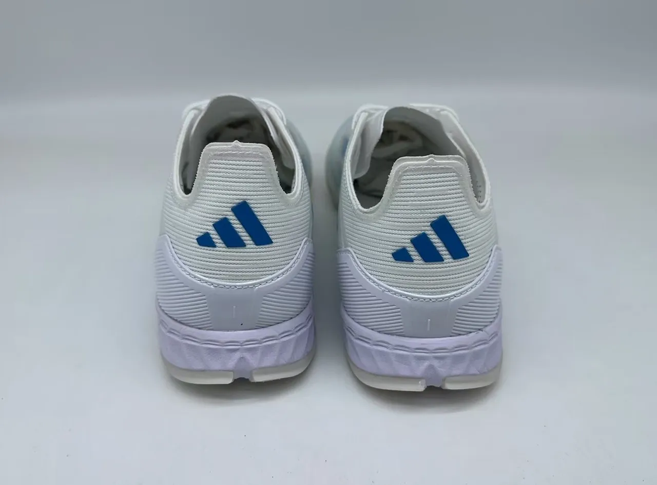 Adidas F50 Chaussures de football turf blanc et bleu à tige basse en maille 3