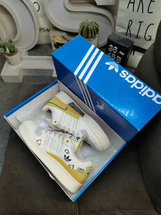 Adidas Forum Low White Gold Disney Collaboration Lifestyle Sneakers 3