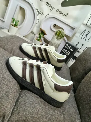 Adidas Gazelle Off-White and Black Lifestyle Sneakers 7