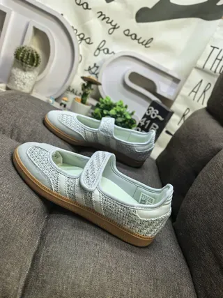 Adidas Gold White Metallic Upper Three-Stripe Side Panel Lifestyle Sneakers 17