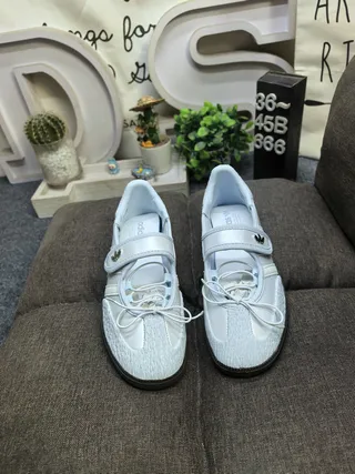 Adidas Gray Beige Low-Top Three-Stripe Side Panel Lifestyle Sneakers 10