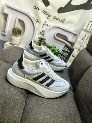 Adidas Gray Black Low-Top Platform Sole Lifestyle Sneakers 9