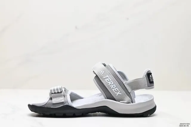 Adidas Gray Black Multi-Strap Adjustable Buckle Closure Casual Sandals 7