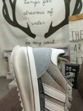 Adidas Gray White Low-Top Suede-and-Synthetic Upper Lifestyle Sneakers 3