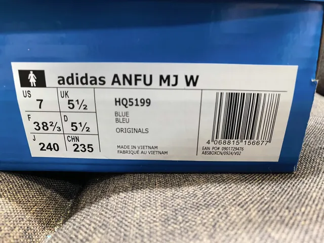 Adidas Gray White Metallic Silver Upper Embroidered Bow Details Lifestyle Sneakers 2