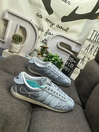 Adidas Gray White Metallic Silver Upper Embroidered Bow Details Lifestyle Sneakers 9