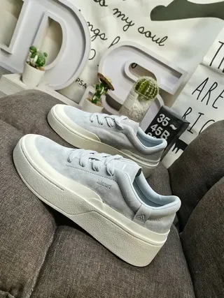 Adidas Gray White Suede Upper Platform Sole Lifestyle Sneakers 7