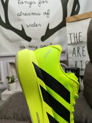Adidas 绿色 黑色 霓虹黄 网面鞋面 三条纹 侧边品牌 生活方式运动鞋 3