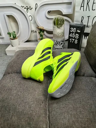 Adidas 绿色 黑色 霓虹黄 网面鞋面 三条纹 侧边品牌 生活方式运动鞋 6