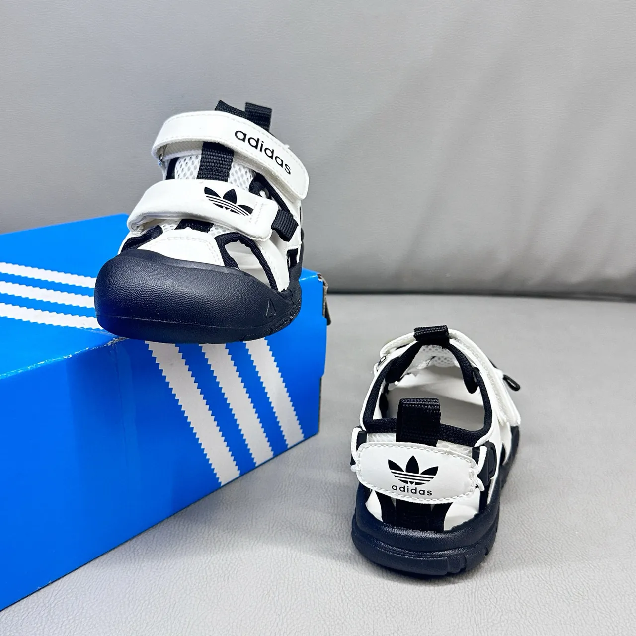 Adidas Enfants Sandales Casual Rose Multi-Strap Velcro 15