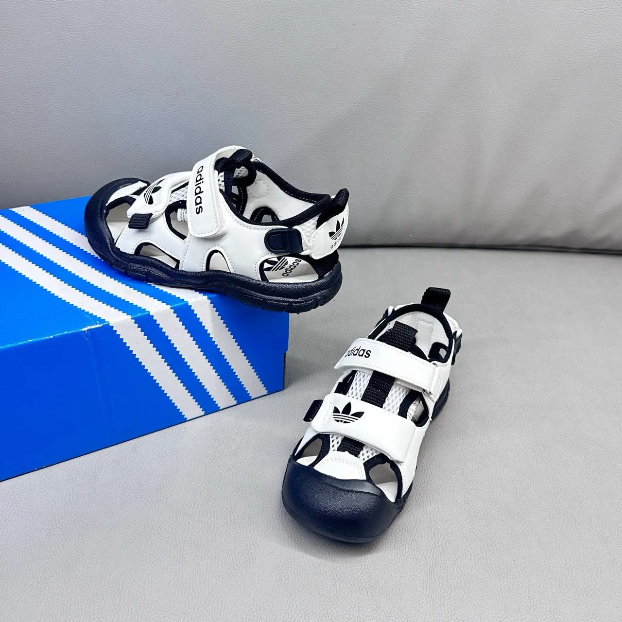 Adidas Enfants Sandales Casual Rose Multi-Strap Velcro 16