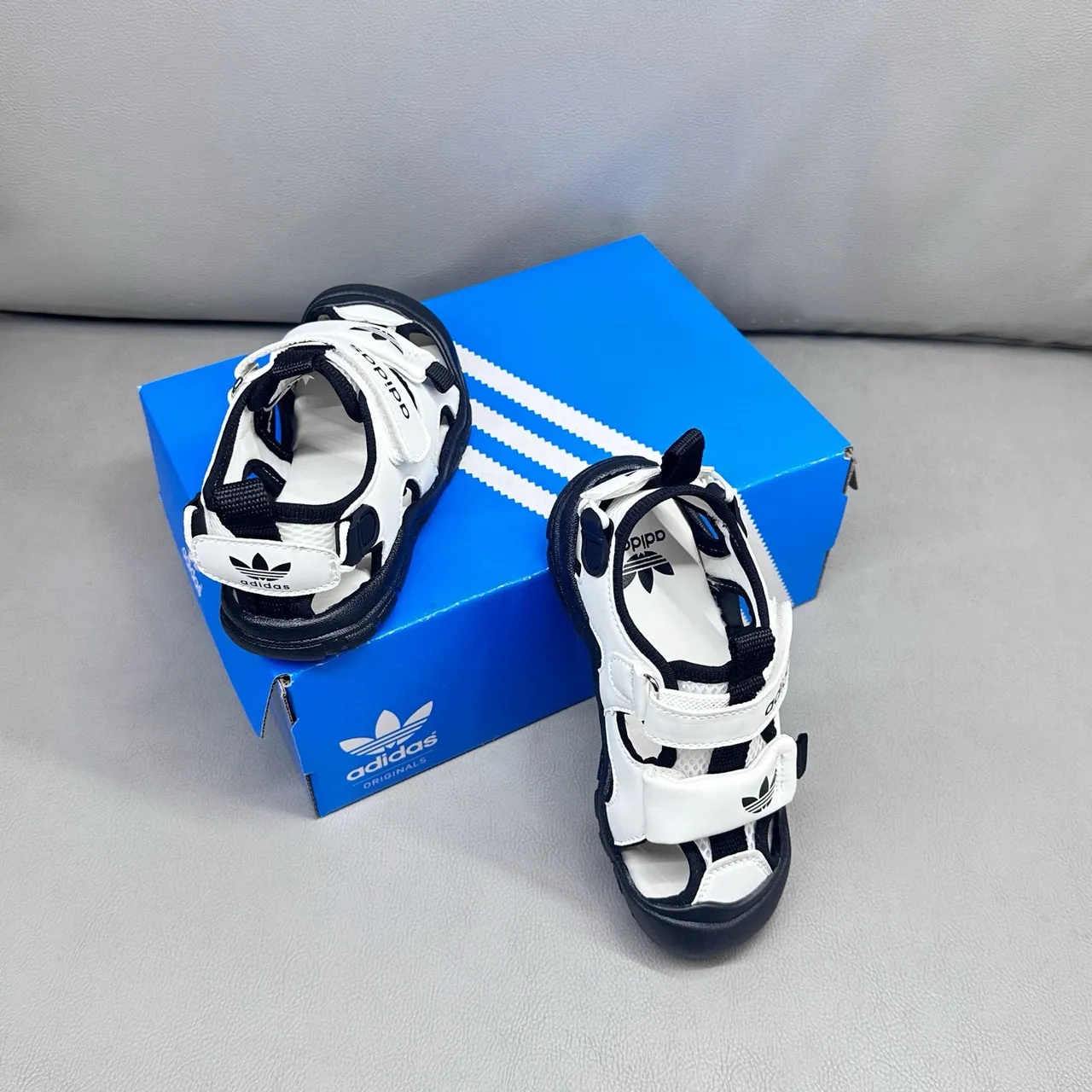Adidas Enfants Sandales Casual Rose Multi-Strap Velcro 17
