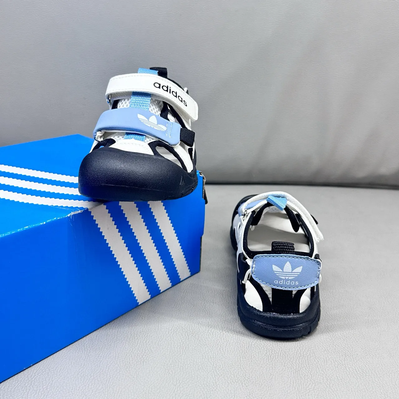 Adidas Enfants Sandales Casual Rose Multi-Strap Velcro 24