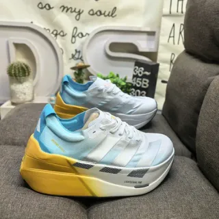 Adidas Lightstrike Pro Blanco Azul Esculpido Mediasuela Gradiente Amarillo Suela Zapatillas de correr