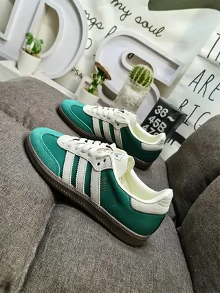 Adidas Navy Beige Low-Top Suede-Leather Mix Lifestyle Sneakers 7