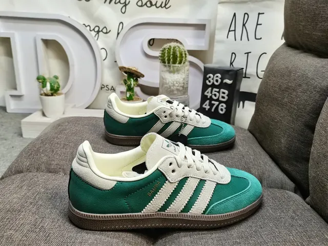 Adidas Navy Beige Low-Top Suede-Leather Mix Lifestyle Sneakers 11