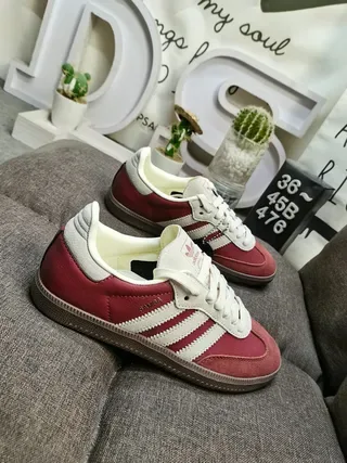 Adidas Navy Beige Low-Top Suede-Leather Mix Lifestyle Sneakers 19