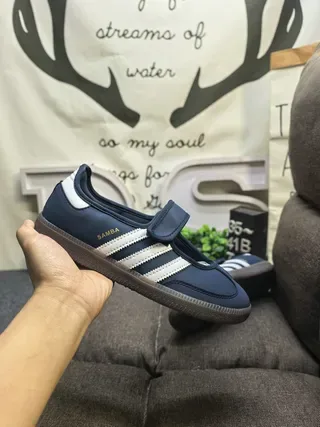 Adidas Navy White Laceless Velcro Strap Three-Stripe Side Panel Lifestyle Sneakers 5