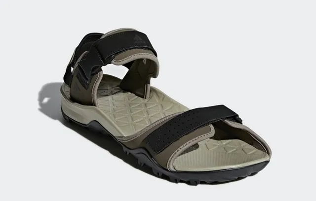 Adidas Sandales Casual Vert Olive et Noir 3