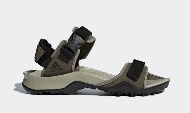Adidas Sandales Casual Vert Olive et Noir 4
