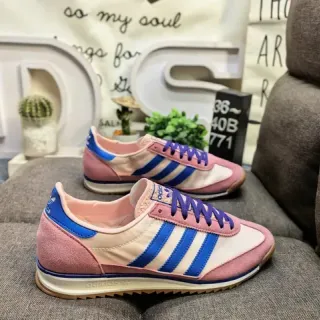 Adidas पिंक ब्लू रेट्रो रनर सूड-एंड-टेक्सटाइल अपर लाइफस्टाइल स्नीकर