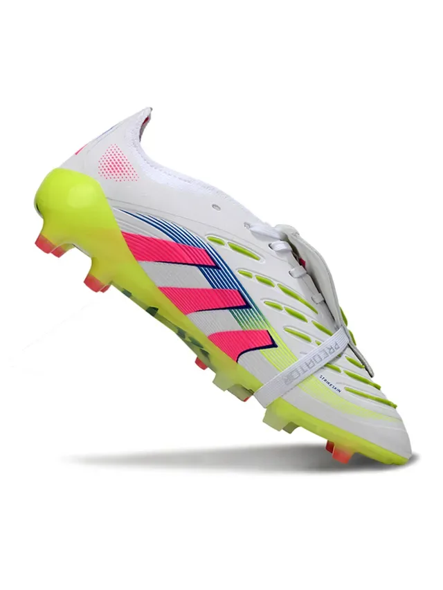 Adidas Predator Sapatos de futebol branco e rosa com fecho assimétrico de cordões e tiras, sola firme 5