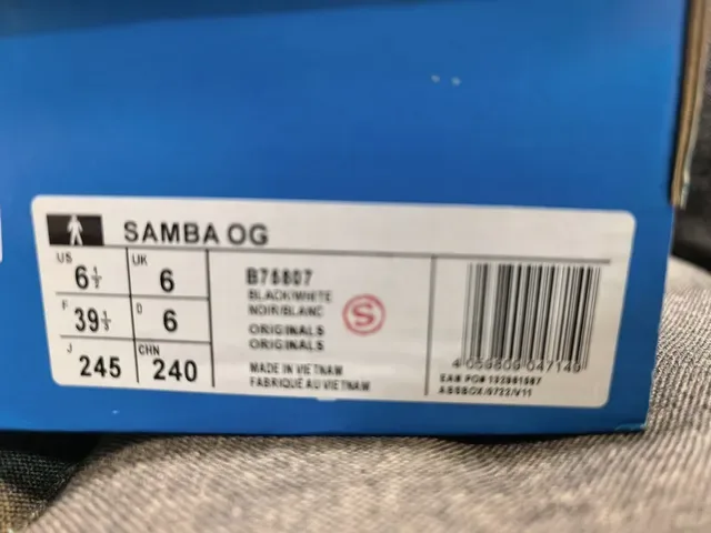 Adidas Samba Chaussures Lifestyle Noires et Blanches 2