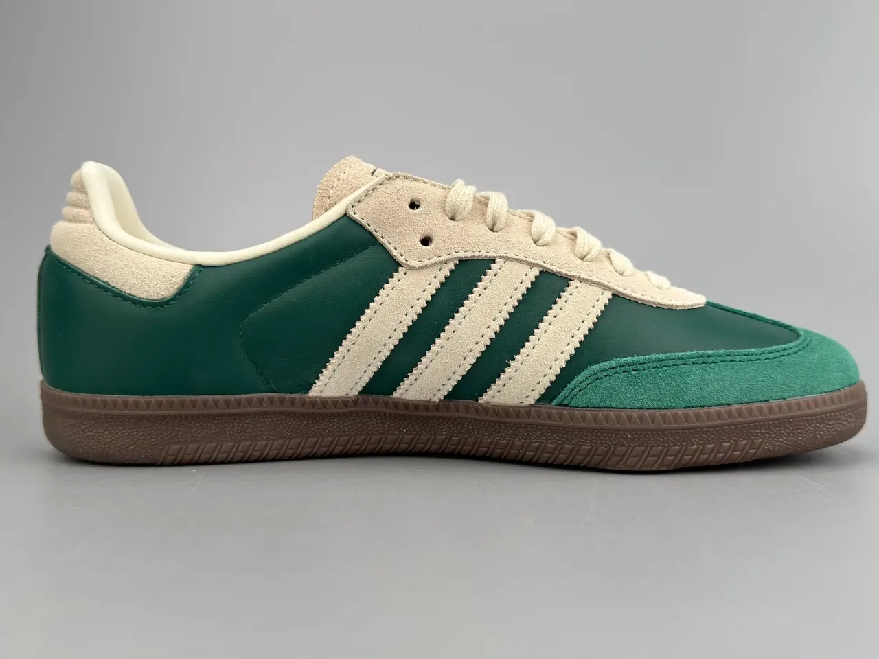 Adidas Samba Green and Cream Lifestyle Sneakers 10