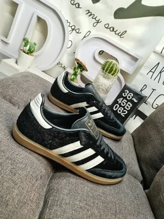 Adidas Samba OG Black and White Lifestyle Sneakers 9
