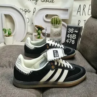 Adidas Samba OG काला सफेद Gum लाइफस्टाइल स्नीकर