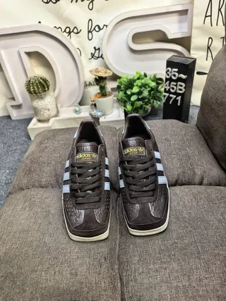 Adidas Samba OG Brown and Light Blue Lifestyle Sneakers 10