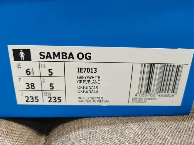 Adidas Samba OG Off-White Gum Lifestyle Sneakers 2