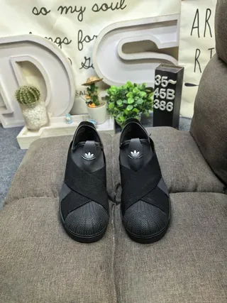 Adidas Samba Slip-On Black Lifestyle Sneakers 10