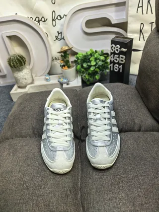 Adidas Silver Beige Metallic Leather Perforated Toebox Lifestyle Sneakers 10